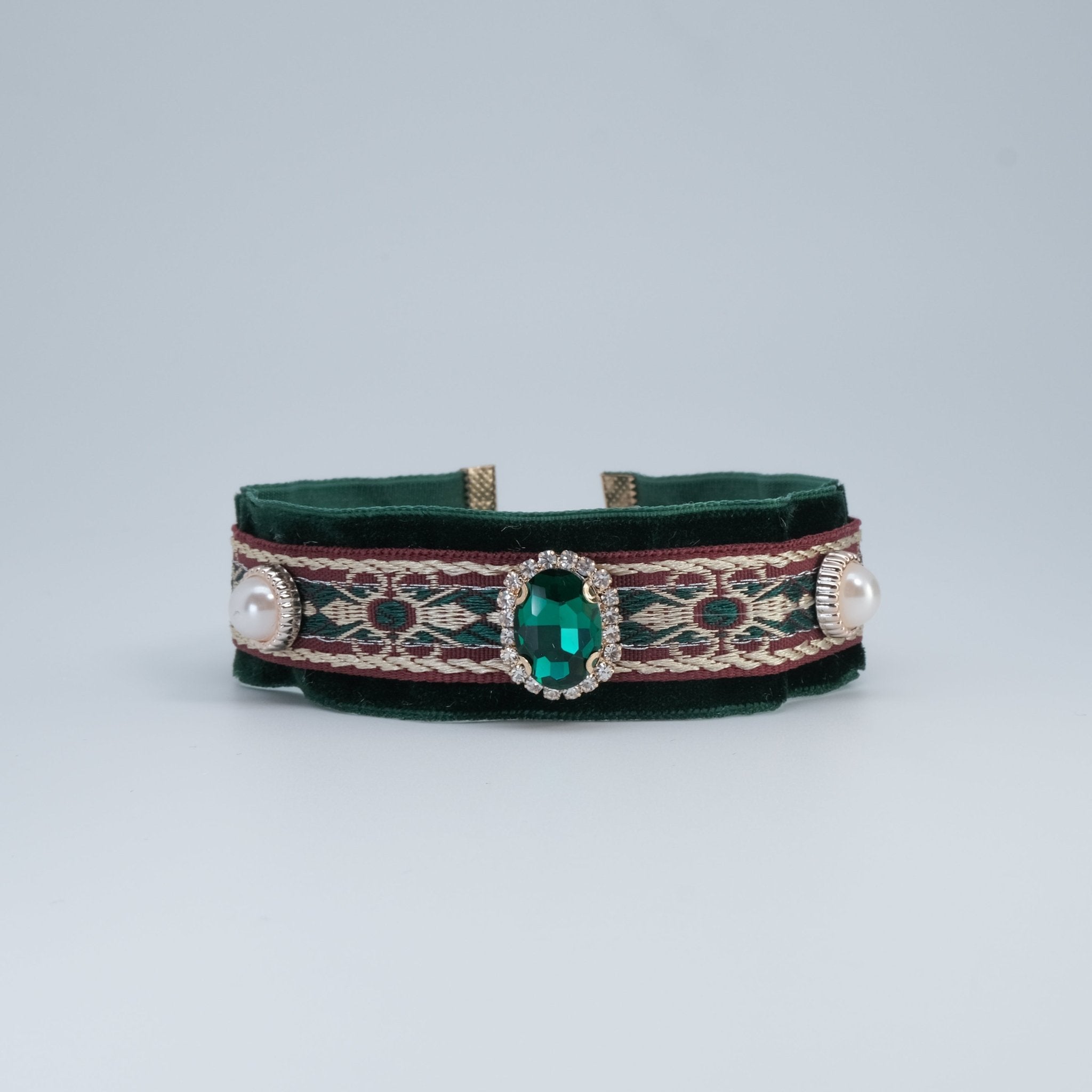 Velvet Emerald Necklace